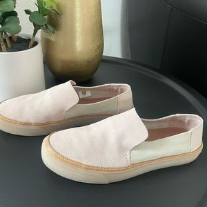 Toms suede slip on